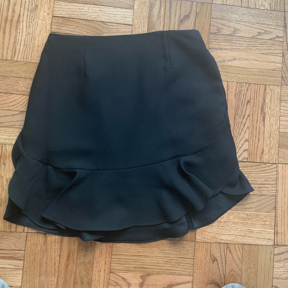 Banana republic black skirt size 4